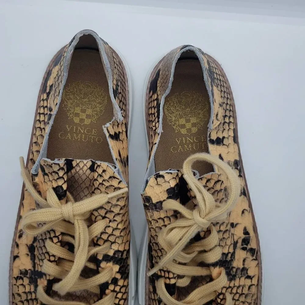 Vince Camuto Women Shoes Lace Up Sneaker Raiza Animal Brown Print Size 9